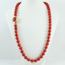 Collana donna sfere corallo rosso e chiusura in oro giallo con cammeo  50 cm