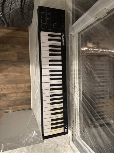 Alesis v49 midi keyboard - alesis,