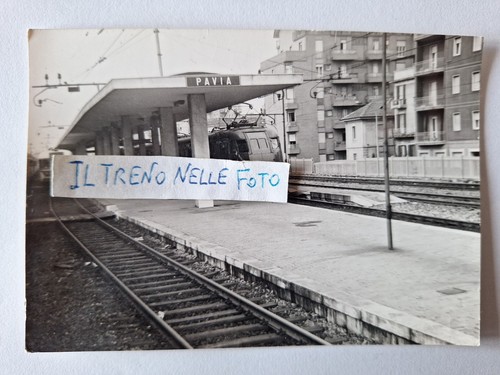 Fotografia stazione pavia - stazione, di