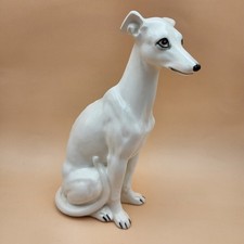 Statuina cane levriero frusta