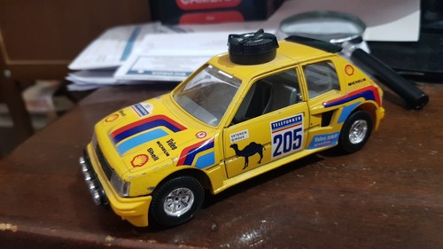 Burago bburago 0106 - 0106, 1/25