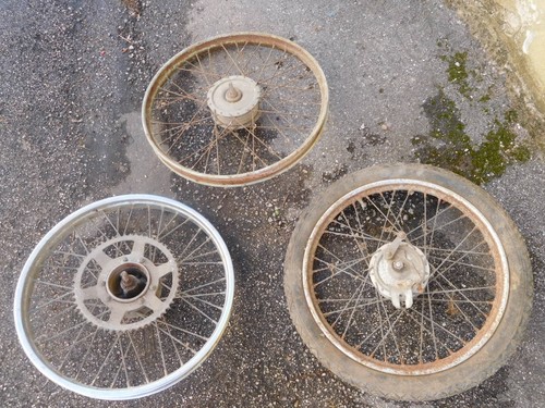 Moto ruote cerchio corsa - corsa, epoca