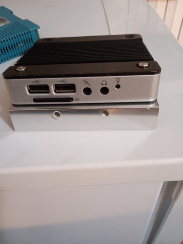 Dmp ebox 3350mx - ebox, vesa