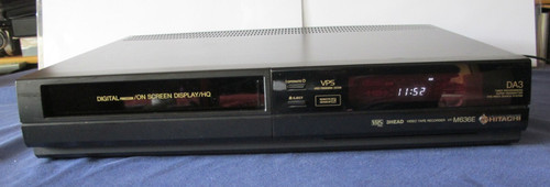 Hitachi m636e video deck - video, on