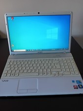 Vendo portatile Sony Vaio PCG-71211M con alimentatore + borsa porta pc Hama
