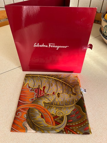 Foulard salvatore ferragamo - salvatore,