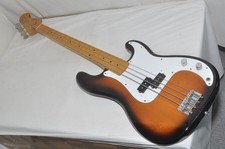 Chitarra elettrica FENDER