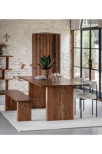 Tavolo da pranzo e piccola