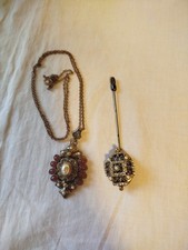 Ciondolo E Spilla Vintage