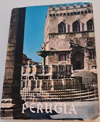 Souvenir citta perugia - di,