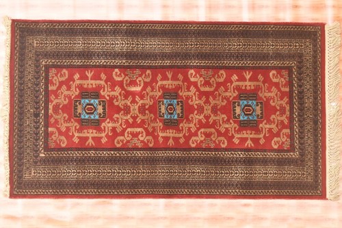 Red color classic design wool - color,