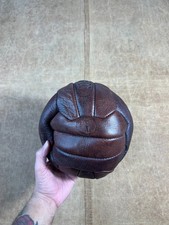 Antico pallone da calcio