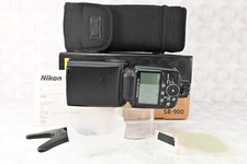 Nikon Speedlight SB-900 -