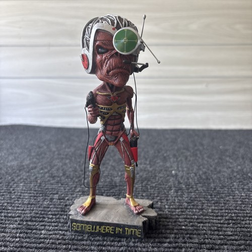 Neca 2004 iron maiden - iron,