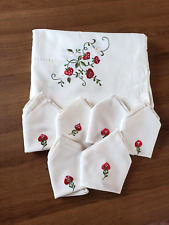 Set tovaglia 6 posti e 6 tovaglioli vintage ricamati a mano