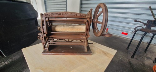 Macchina per cucire singer - per,