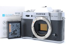 Fotocamera digitale mirrorless Fujifilm Fuji X-T10 16,3 megapixel quasi come nuova corpo argento