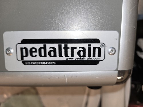 Pedaltrain con custodia rigida