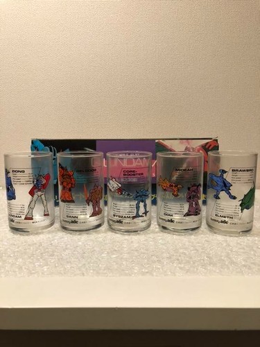 Set bicchieri in - di, 5