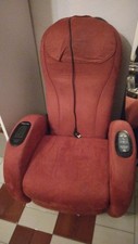 Poltrona Massaggi E Massaggiatrice Gambe