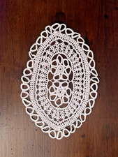 Centrino vintage realizzato a