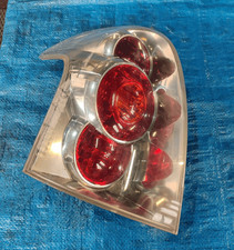 815610F020 Fanale post. SX TOYOTA COROLLA VERSO 2.2 16V D-4D (136CV) Mnv