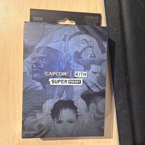 Nuova console portatile capcom - portatile,