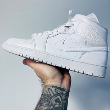 Air Jordan 1 Mid "Tripple