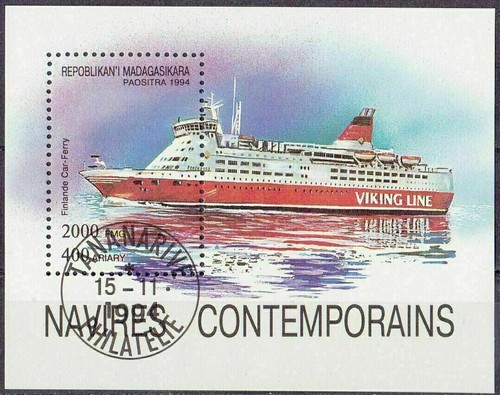 Bellissimo blocco con nave dal
