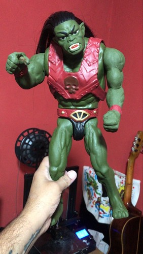 Megator gigante motu - megator,