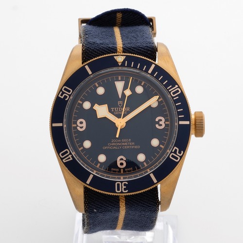 Tudor black bay bronze - black,