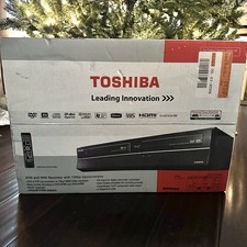 Toshiba DVR620 DVD/VHS Combo Recorder HDMI con upconversion 1080p - NUOVO/SIGILLATO