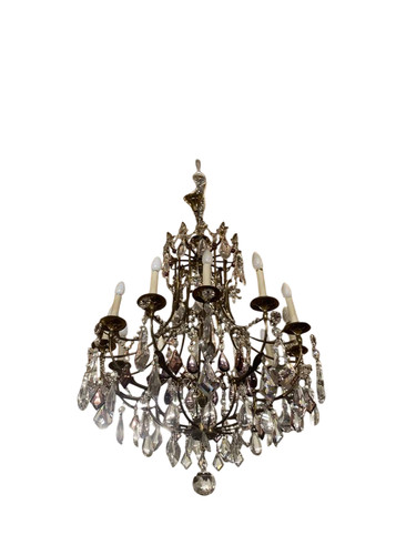 Antico lampadario con pendenti
