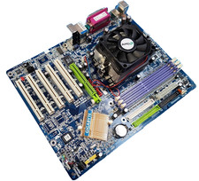 Scheda madre GIGABYTE