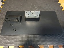 (204  )PIEDISTALLO TV  TOSHIBA