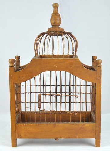 Vintage wood wire - &,