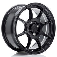 Un cerchio JR Wheels SL04 15x7