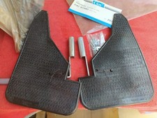 KIT PARASPRUZZI ANTERIORI CON STAFFA FIAT RITMO 1985 MARCA GEV 2930