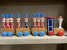 giocattoli d'epoca in latta