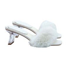 Pantofole bianche eleganti con