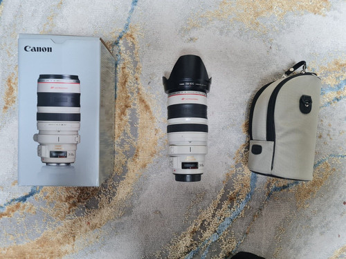Canon 300mm 5 - 28-300mm, f/3.5-5.6