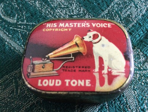 Antique his master voice - antique, master's
