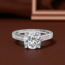 Anello in platino con diamanti