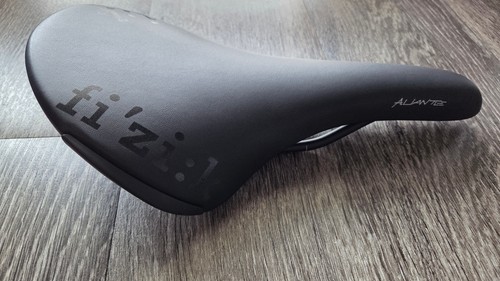 Fizik aliante delta saddle - aliante,