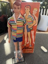 Bambola vintage anni 60 ALLAN Ken Friend scatola originale vestito supporto sandalo quasi nuova Mattel