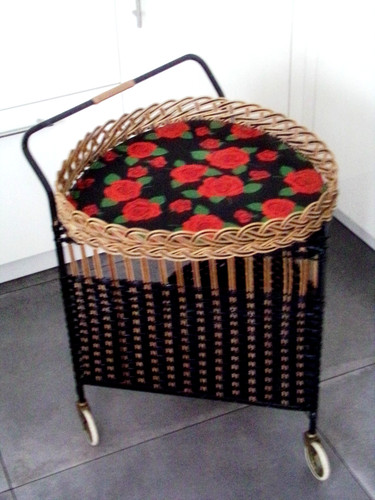 Carrello servizio - di,