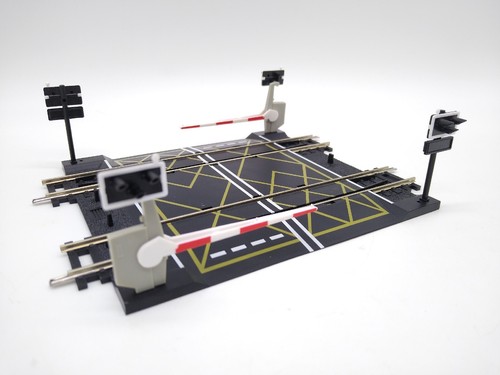 Hornby r636 crossing lifting - hornby,