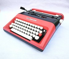 Olivetti Lettera 35 Typewriter