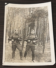 Fucile Kalashnikov anni 60 foto URSS esercito sovietico bel ragazzo soldato militare