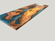 tavolino rettangolare epossidico blu laterale, tavolo da pranzo fatto a mano, arredamento casa ufficio